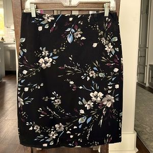 White House Black Market Skirt